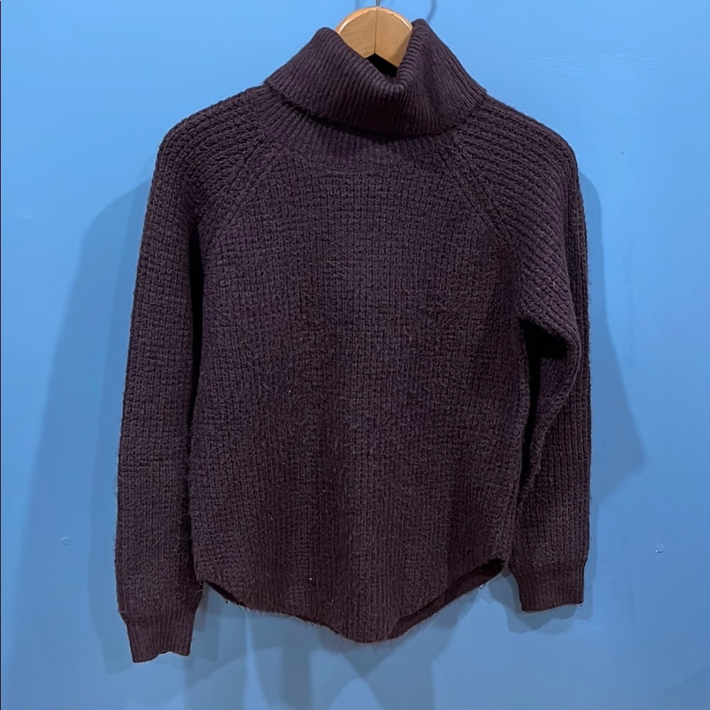 Kuhl Purple Cowl Neck Sweater with Ribbed Texture